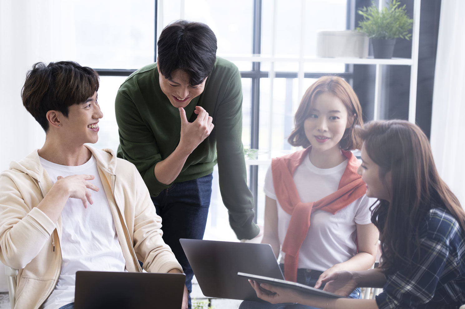 The Program on Bilingual Education for Students in College (BEST Program)